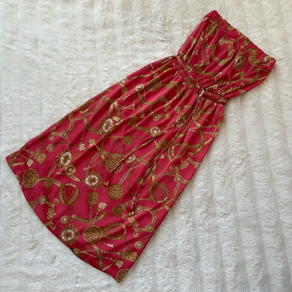 Dresses & Skirts - Caché Dress.